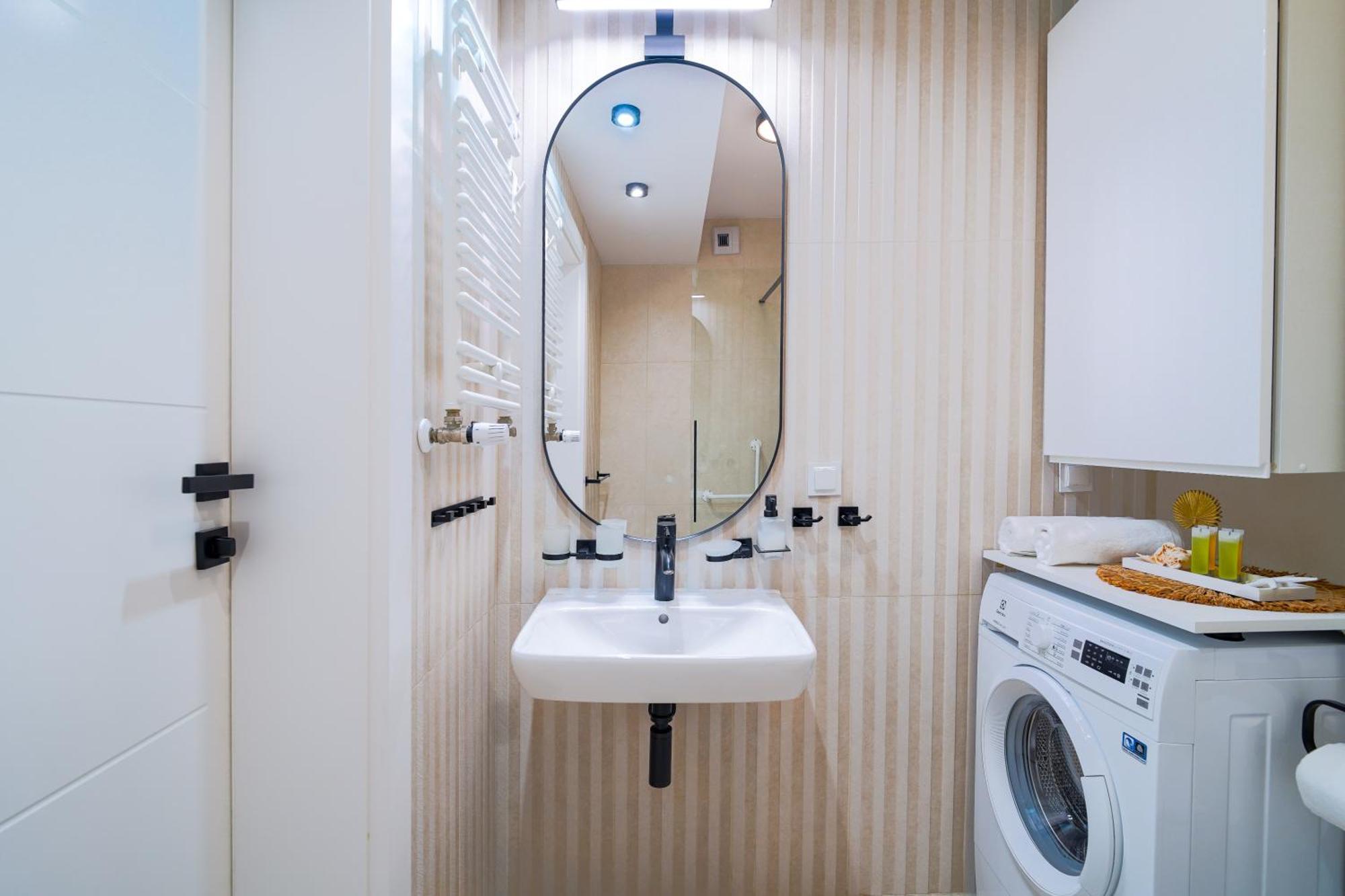 Lulu Apartments - Pod Masztami - Apartament Dwupokojowy - Basen Silownia Parking Kołobrzeg Buitenkant foto