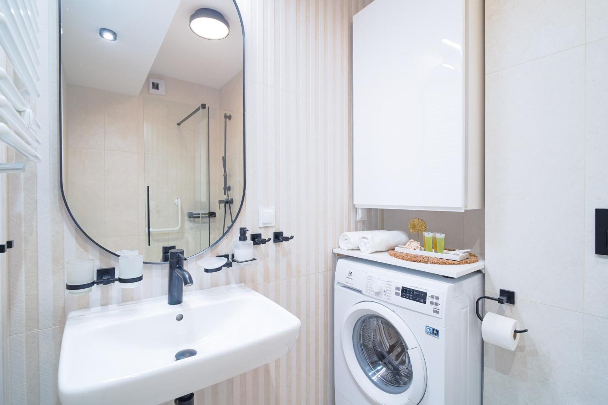 Lulu Apartments - Pod Masztami - Apartament Dwupokojowy - Basen Silownia Parking Kołobrzeg Buitenkant foto